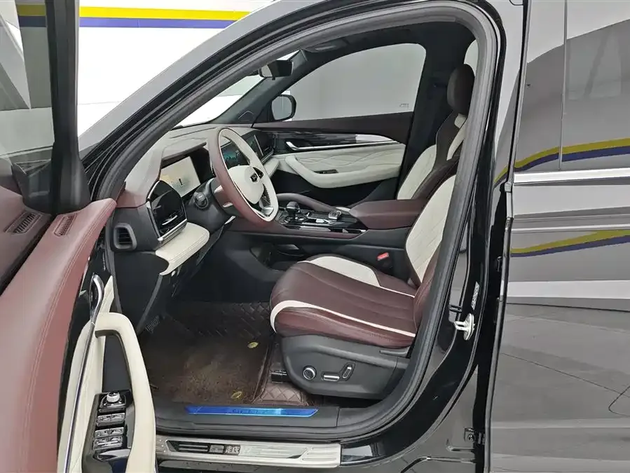 Geely Monjaro Xingyue L 2024 2.0TD High Power Automatic 2WD Yunqi Edition 2024 — миниатюра 3