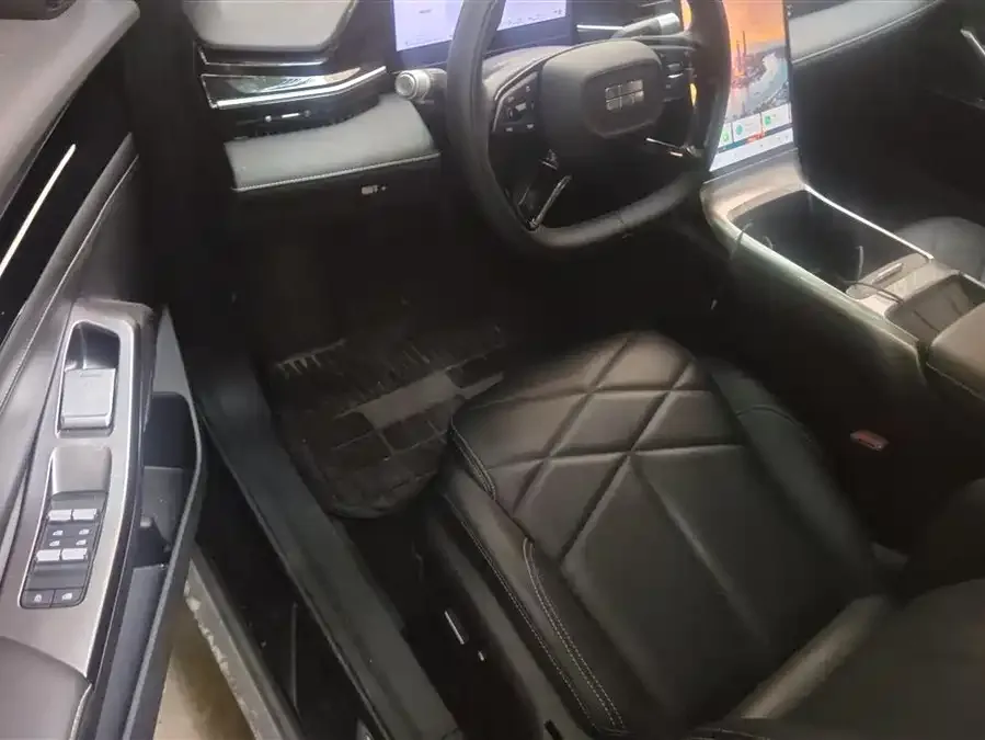 Geely Galaxy L6 Galaxy L6 2024 125km PLUS Longteng Edition 2024 — миниатюра 3