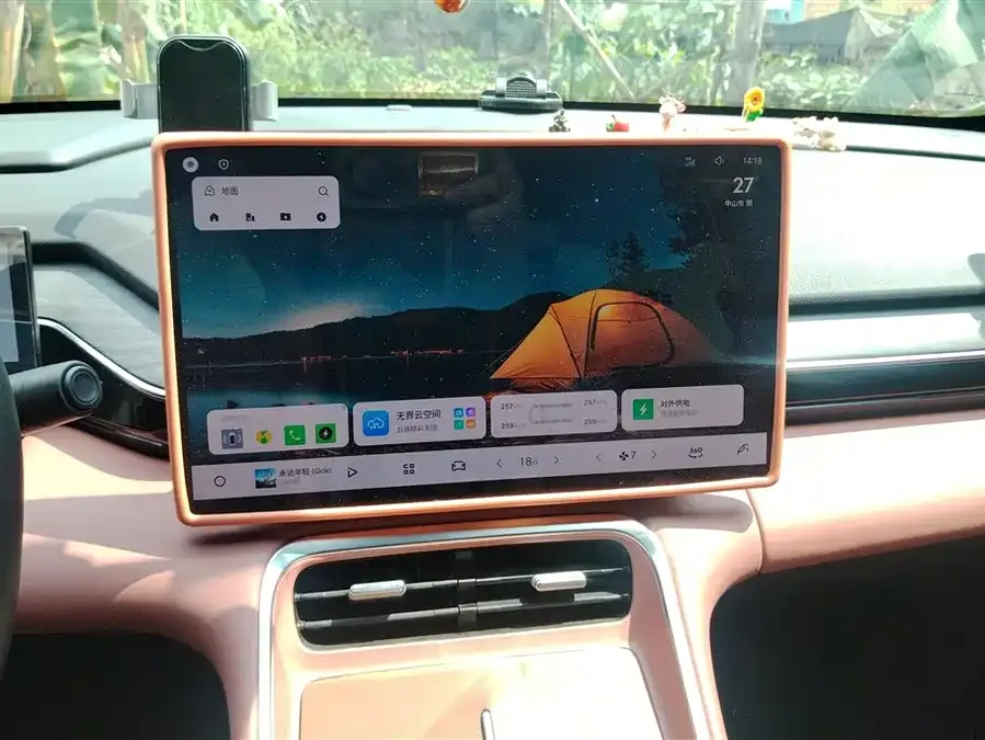 Geely Galaxy L6 Galaxy L6 2025 EM-i 140km Exploration+ Edition 2025 — миниатюра 4