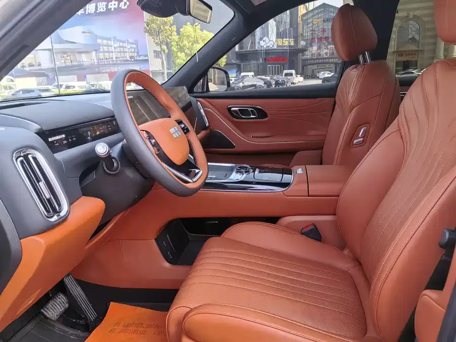 Geely Galaxy M9 Galaxy M9 2025 210km/h AWD Navigator Edition 2026 — миниатюра 3