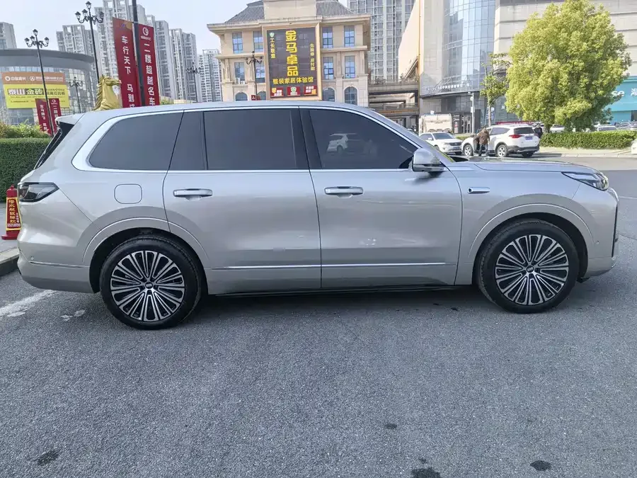 Geely Galaxy M9 Galaxy M9 2025 210km/h AWD Navigator Edition 2026 — миниатюра 5