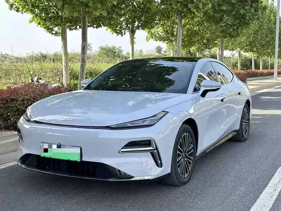 Geely Galaxy Star 8 2025