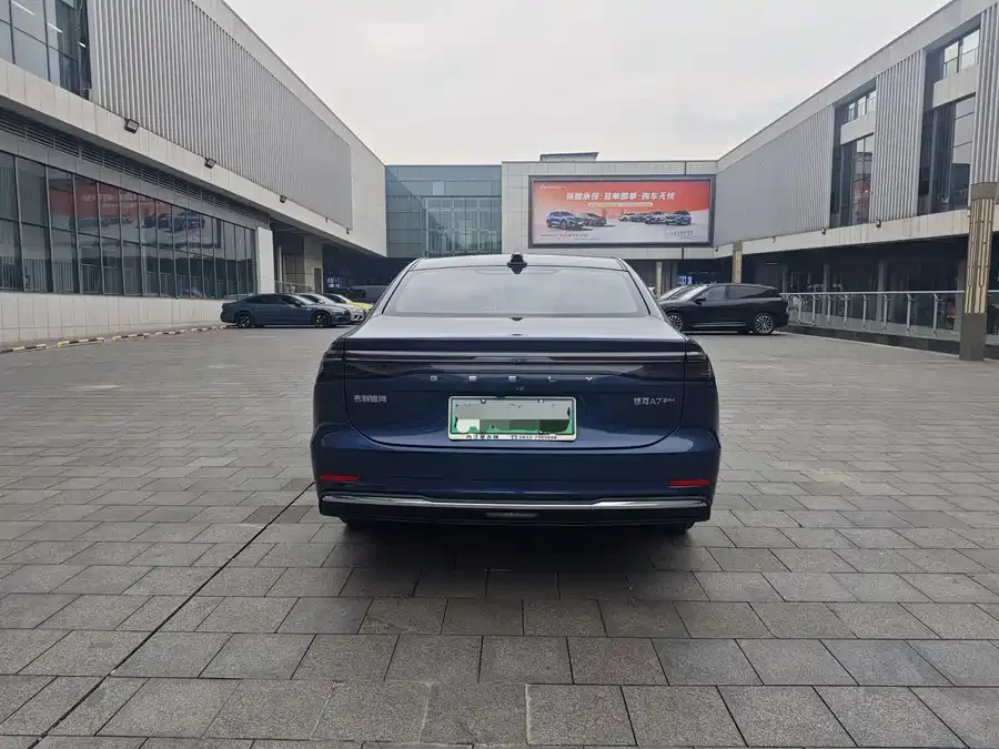 Geely Galaxy A7 Galaxy A7 2025 EM-i 150km Starship Edition 2025 — миниатюра 3