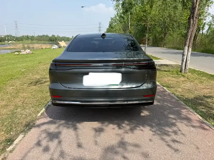 Geely Galaxy A7 Galaxy A7 2025 EM-i 150km Explorer+ Edition 2025 — миниатюра 5