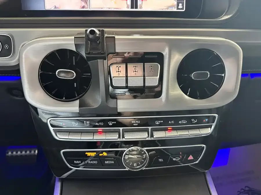 Mercedes-Benz G-rated Mercedes-Benz G-Class 2023 G 350 2023 — миниатюра 4