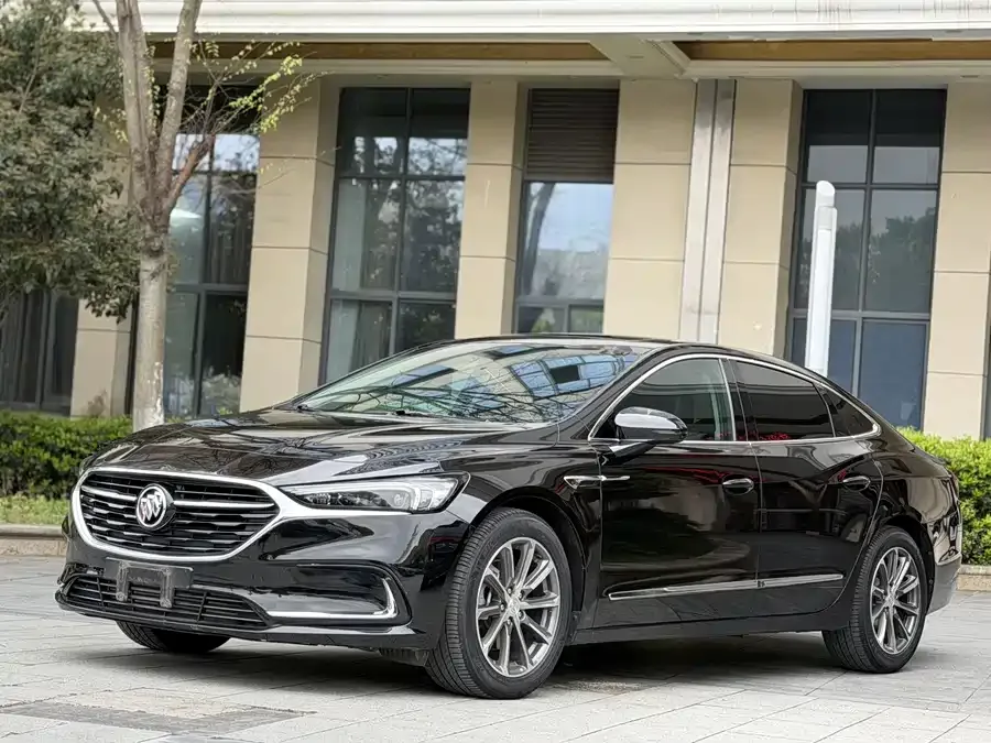 Buick LaCrosse LaCrosse 2022 652T Luxury 2022 — фото 1, купить с доставкой в Москву