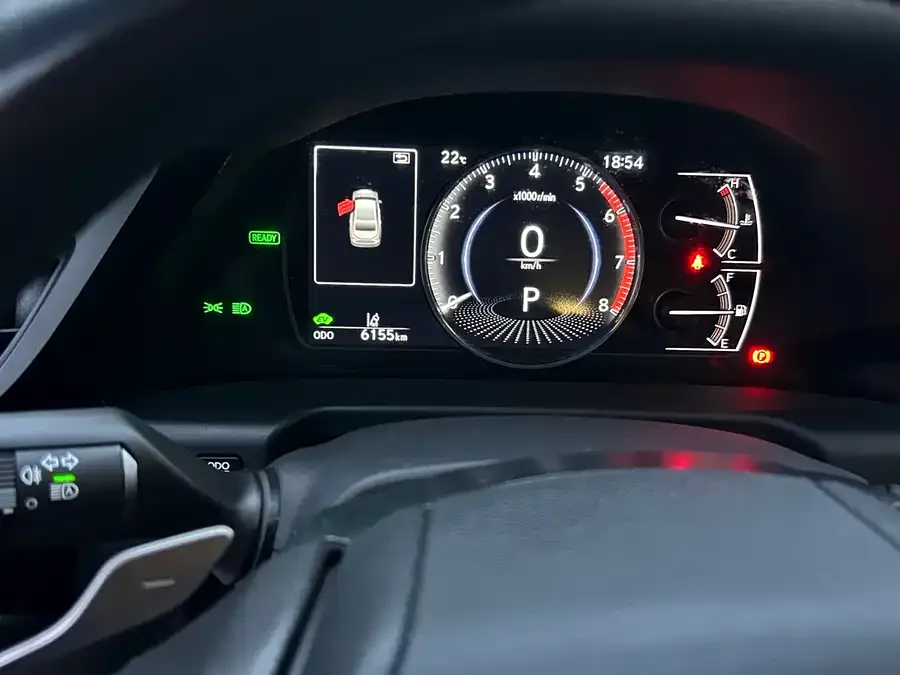 Lexus ES 2022 300h Premium Edition 2023 — миниатюра 3