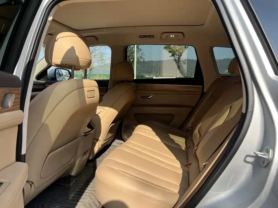 AITO M7 Wenjie M7 2024 1.5T Intelligent Driving Rear-wheel Drive Max Edition 5 Seaters 2024 — миниатюра 4