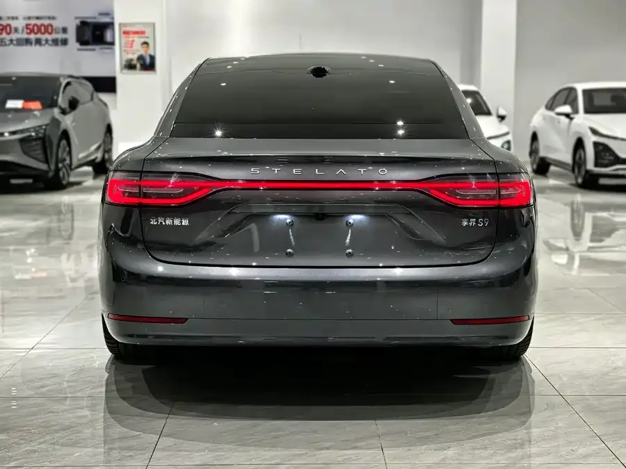 Enjoy World S9 Xiangjie S9 2024 Pure Electric Ultra Four-wheel Drive Flagship Edition 2024 — миниатюра 2