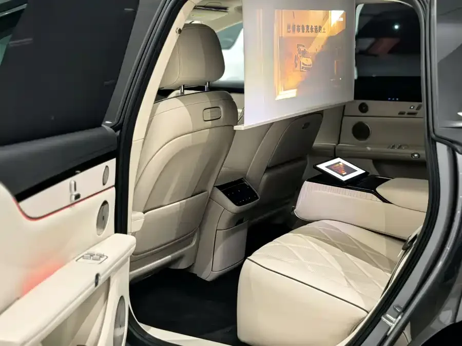 Enjoy World S9 Xiangjie S9 2024 Pure Electric Ultra Four-wheel Drive Flagship Edition 2024 — миниатюра 4
