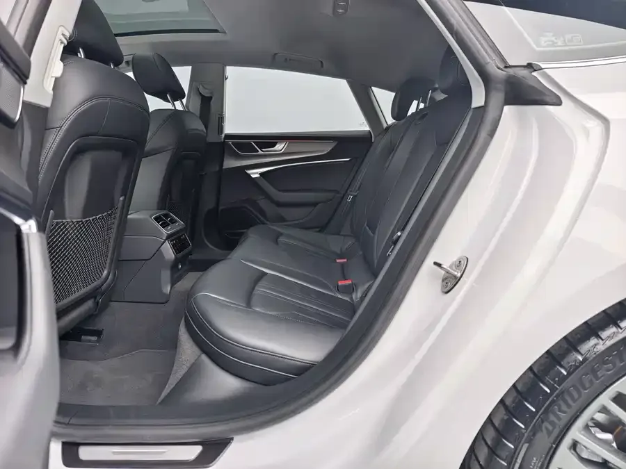 Audi A7 2023 45 TFSI Premium Edition 2023 — миниатюра 3