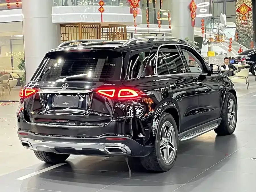 Mercedes-Benz GLE Mercedes-Benz GLE 2023 GLE 450 4MATIC Fashion Edition 2023 — миниатюра 3
