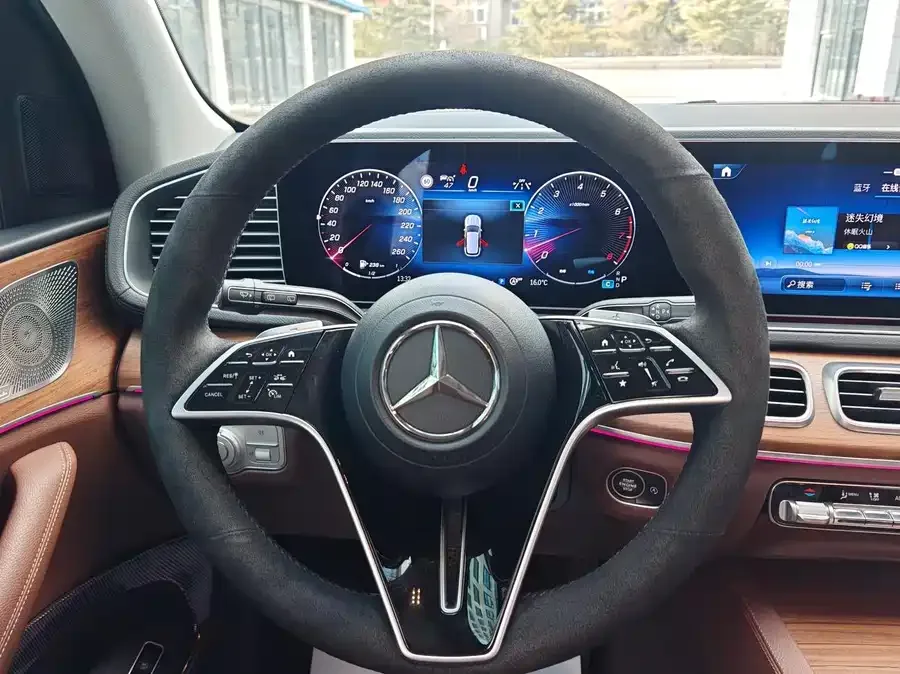 Mercedes-Benz GLE Mercedes-Benz GLE 2024 GLE 450 4MATIC Fashion Edition 2024 — миниатюра 4