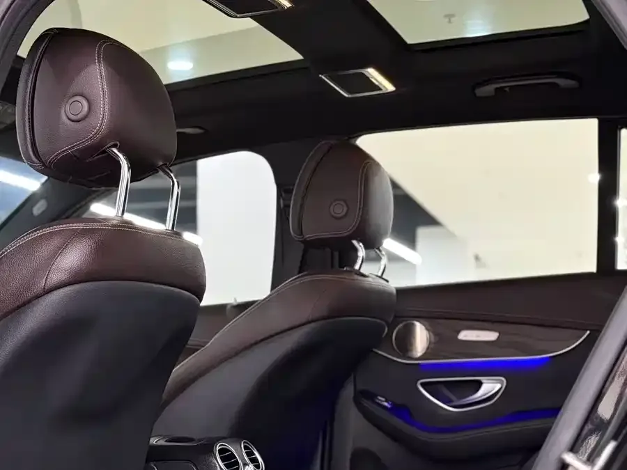 Mercedes-Benz GLC-Class Mercedes-Benz GLC 2022 GLC 260 L 4MATIC Luxury Edition 2022 — миниатюра 3