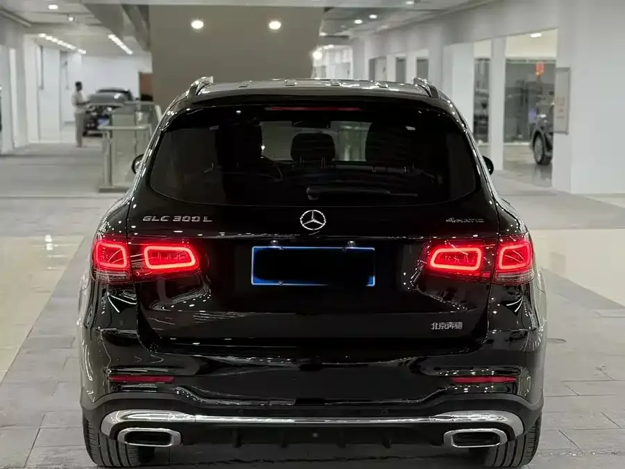 Mercedes-Benz GLC-Class Mercedes-Benz GLC 2022 GLC 260 L 4MATIC Luxury Edition 2022 — миниатюра 4