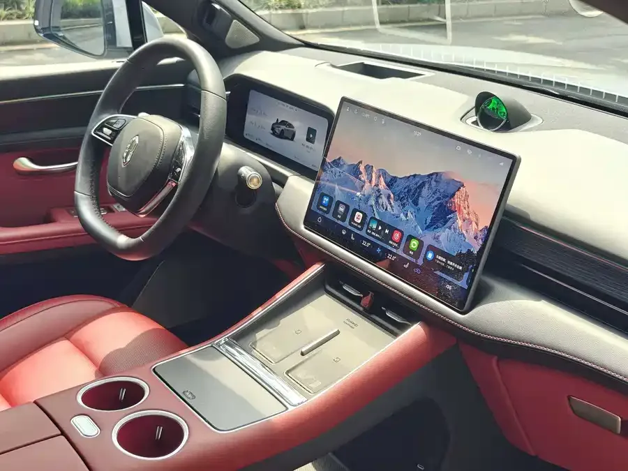 AITO M5 M5 2025 Extended Range Ultra 4WD Edition 2025 — миниатюра 3