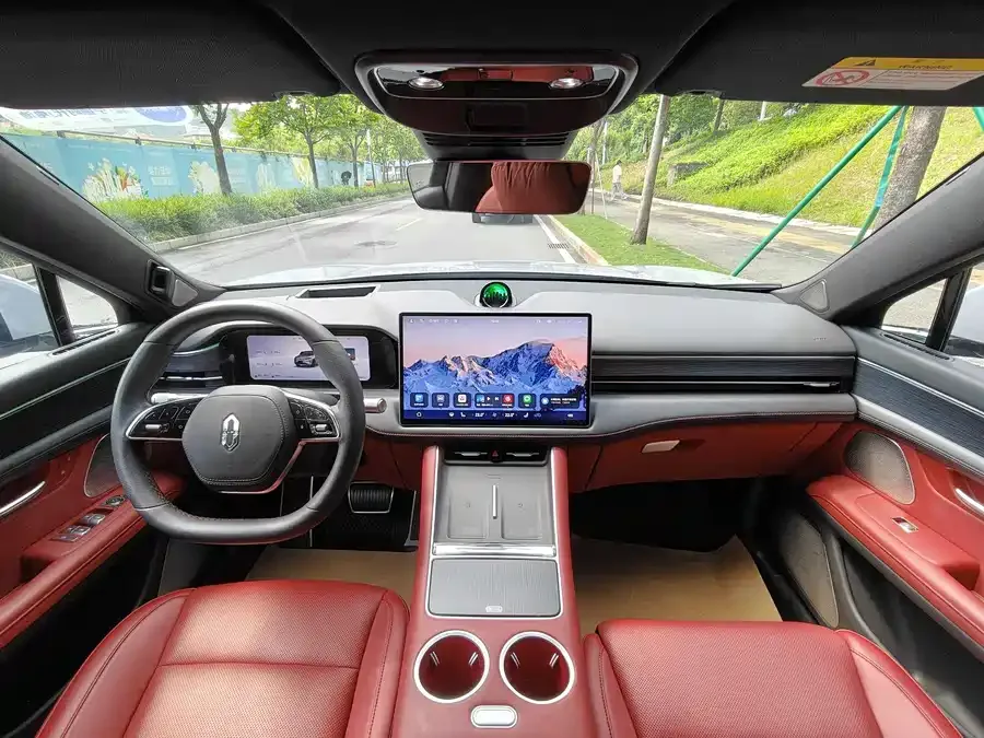 AITO M5 M5 2025 Extended Range Ultra 4WD Edition 2025 — миниатюра 4
