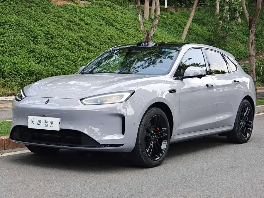 AITO M5 M5 2025 Extended Range Ultra 4WD Edition 2025 — фото 1, купить с доставкой в Москву