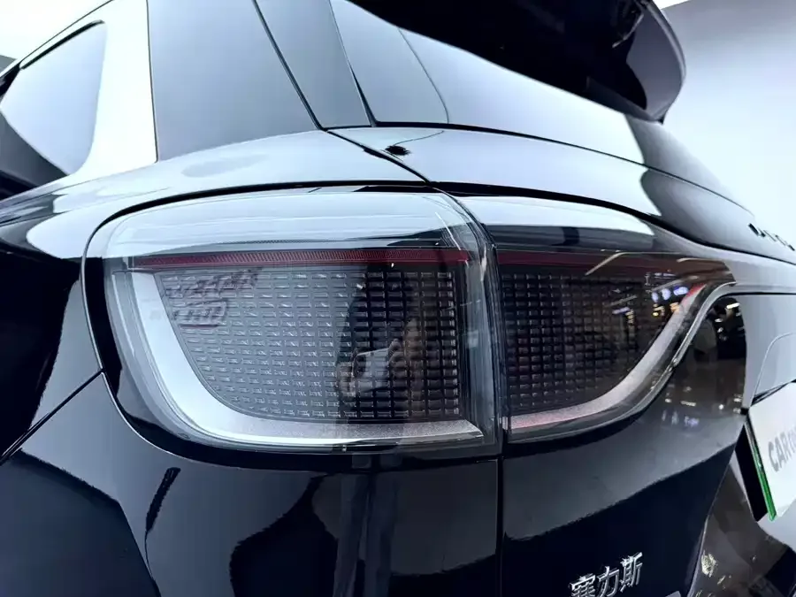 AITO M9 Wenjie M9 2025 Pure Electric Ultra Edition 100kWh 6-Seat Version (192-line LiDAR) 2026 — миниатюра 3