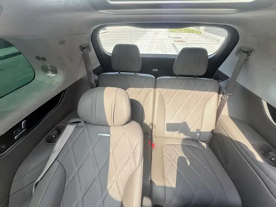 AITO M9 Wenjie M9 2025 Extended Range Ultra Edition 52kWh 6-Seat Version (192-line LiDAR) 2025 — миниатюра 3