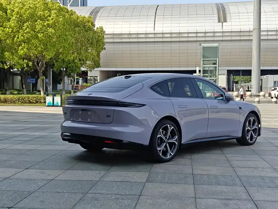 NIO ET5 NIO ET5 2025 100kWh 2026 — миниатюра 2