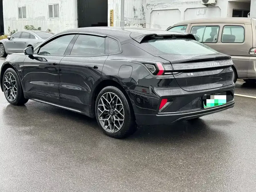Zeekr 001 Zeekr 001 2024 WE version 100kWh rear-wheel drive 2024 — миниатюра 4