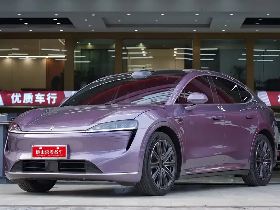 Smart world R7 Zhijie R7 2024 pure electric 667km Max 2024 — фото 1, купить с доставкой в Москву