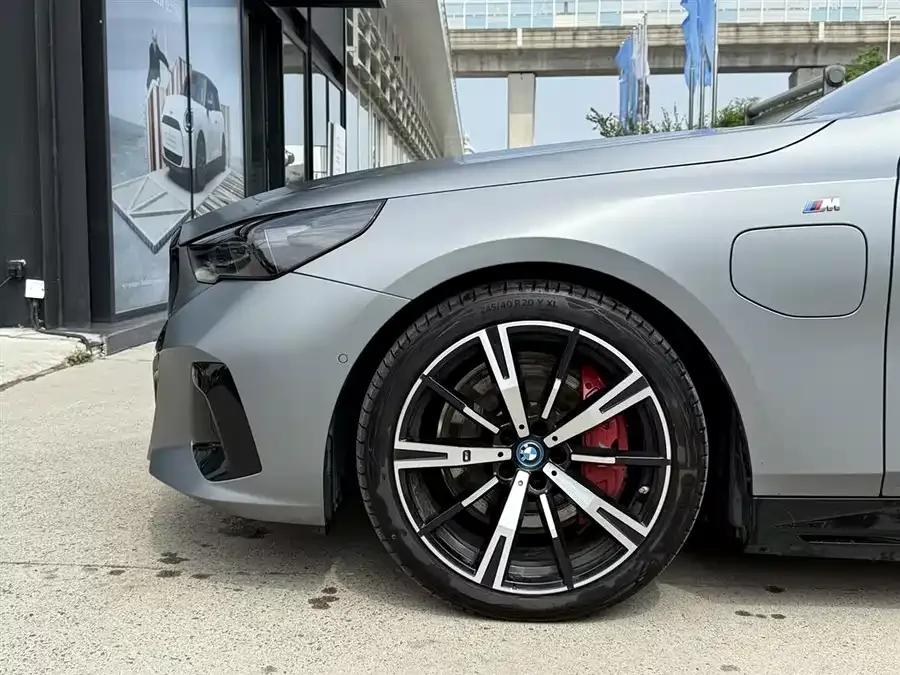 BMW i5 M60 2024 xDrive M60 2025 — миниатюра 2
