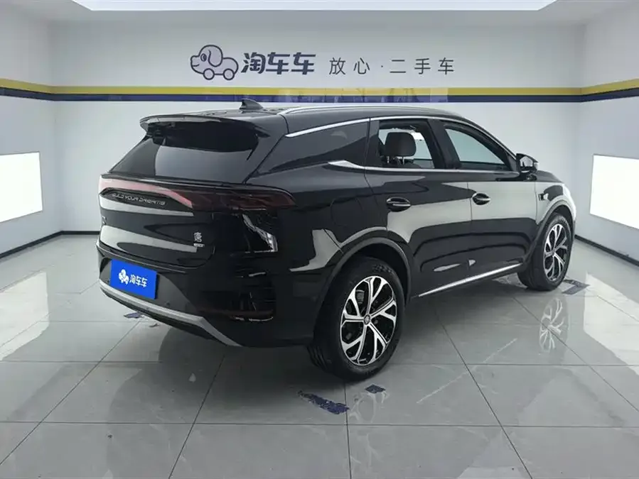 BYD Tang New Energy Tang New Energy 2025 DM-i Intelligent Driving Edition 115KM Premium Edition 2025 — миниатюра 3