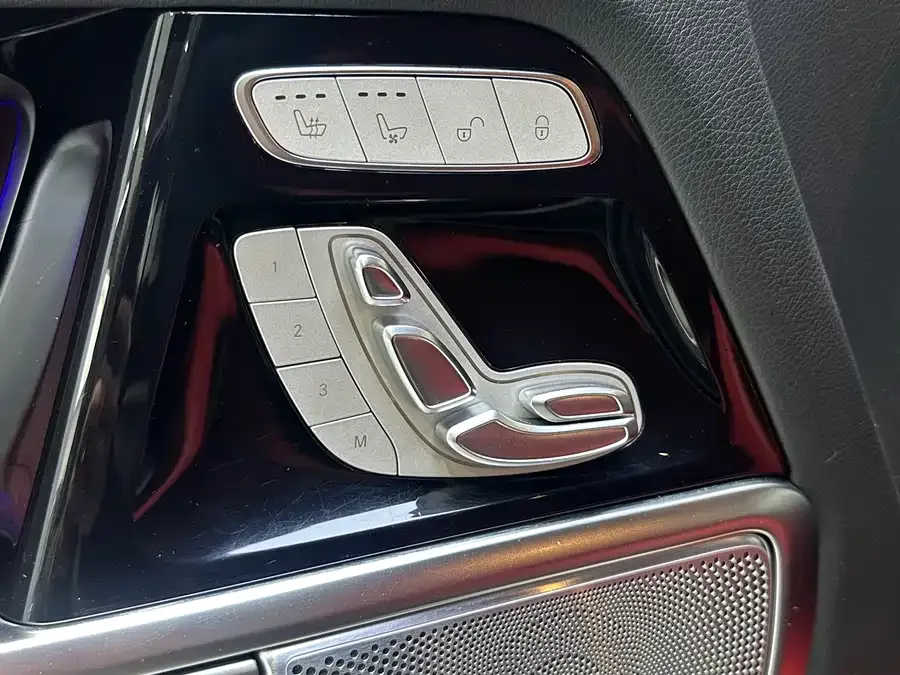 Mercedes-Benz G-Class AMG Mercedes-Benz G-Class AMG 2023 AMG G 63 2023 — миниатюра 4