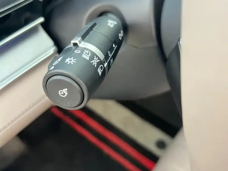 BYD Tang New Energy Tang New Energy 2025 Intelligent Driving Edition DM-i 115KM Flagship 2025 — миниатюра 3