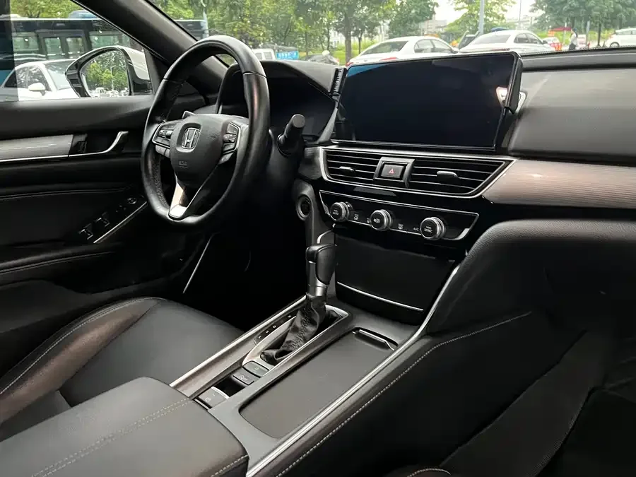 Honda Inspire Inship 2022 260TURBO Exquisite Edition 2022 — миниатюра 5
