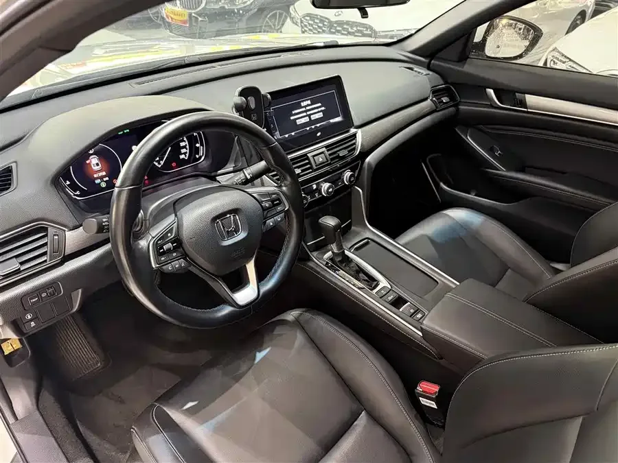Honda Inspire Inship 2022 260TURBO Exquisite Edition 2022 — миниатюра 5