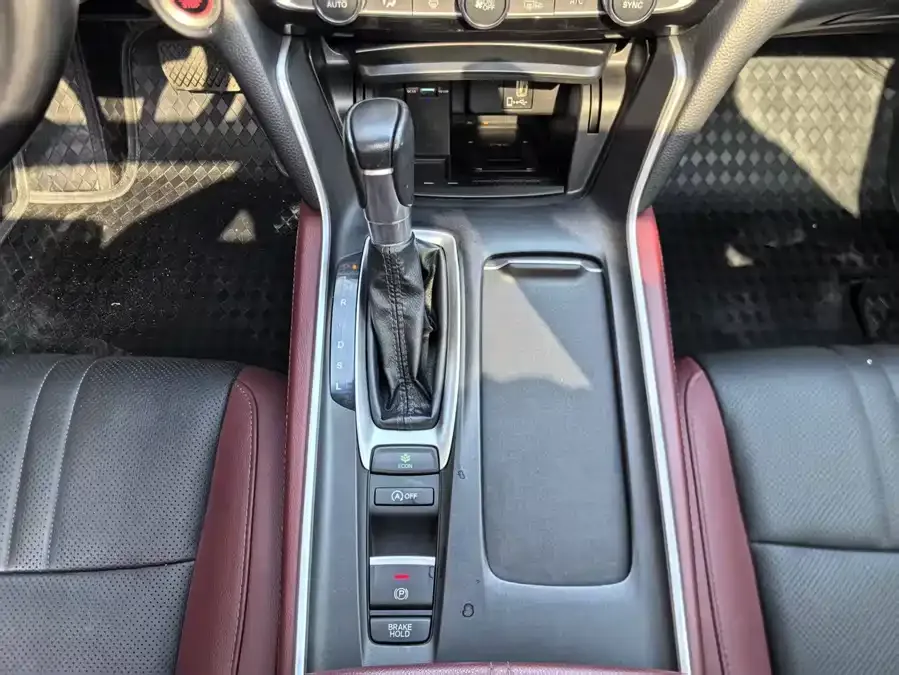 Honda Inspire 2022 Insignia 260TURBO Fine Edition 2022 — миниатюра 5