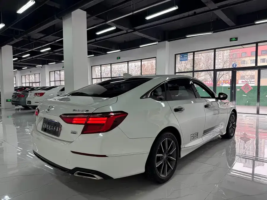 Honda Inspire Inship 2023 260TURBO Exquisite Edition 2023 — миниатюра 3