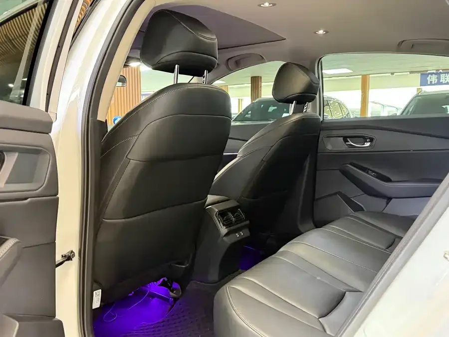 Honda Inspire Insignia 2025 260TURBO Elite Edition 2025 — миниатюра 4