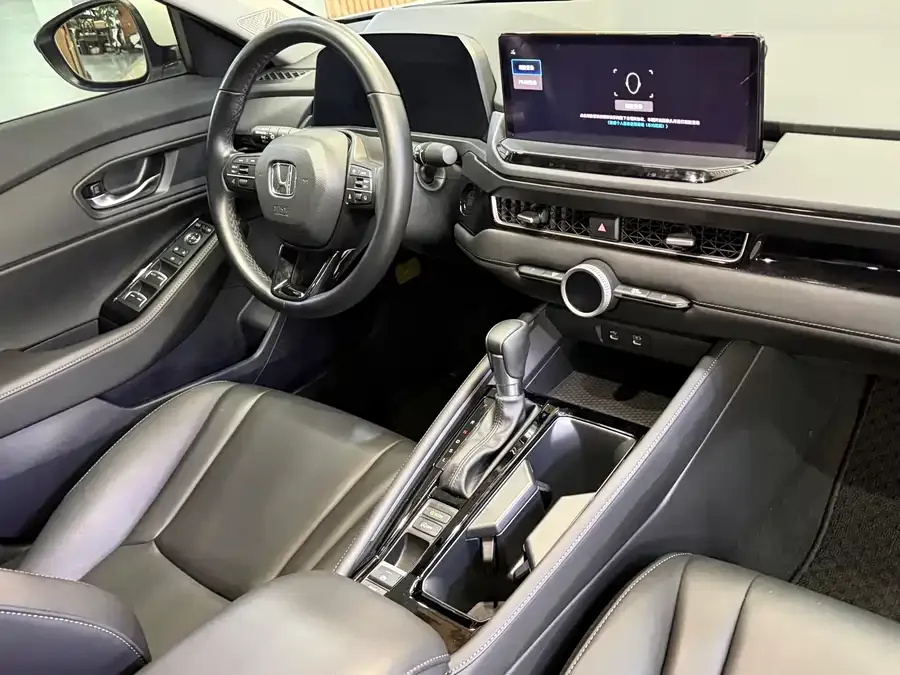 Honda Inspire Insignia 2025 260TURBO Elite Edition 2025 — миниатюра 5
