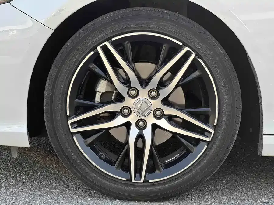Honda Inspire 2022 Insignia 260TURBO Fine Edition 2023 — миниатюра 2