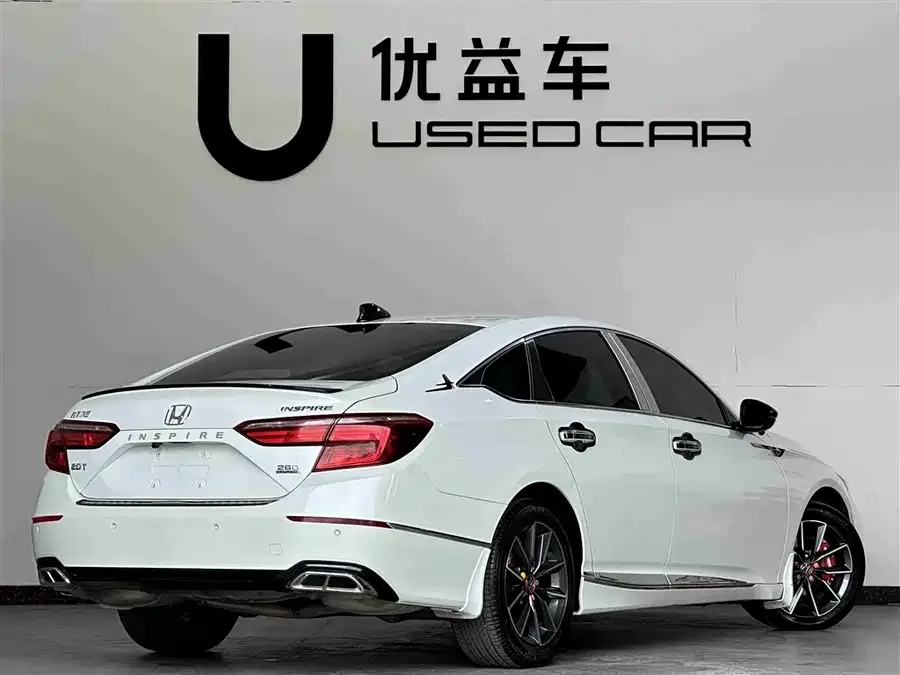 Honda Inspire 2022 Insignia 260TURBO Elegant Edition 2022 — миниатюра 3