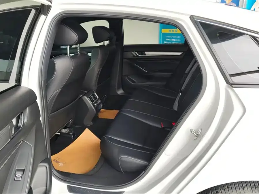Honda Inspire Inship 2022 260TURBO Exquisite Edition 2022 — миниатюра 5