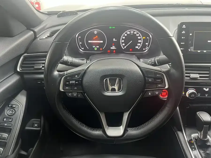 Honda Inspire 2022 Insignia 260TURBO Fine Edition 2023 — миниатюра 2