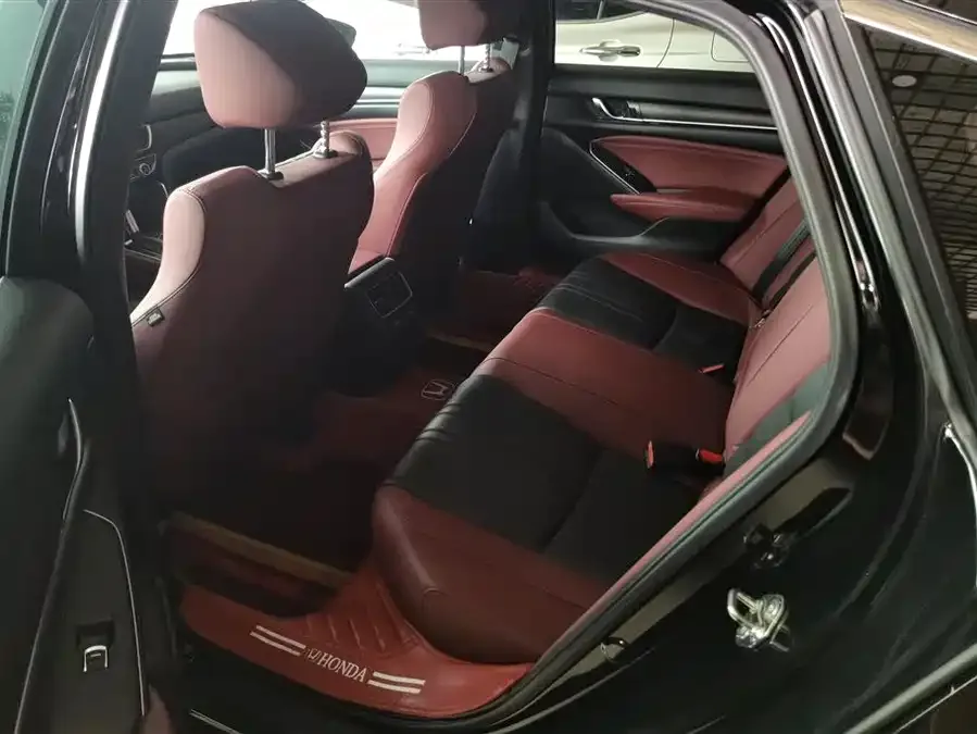 Honda Inspire 2022 Insignia 260TURBO Fine Edition 2022 — миниатюра 5