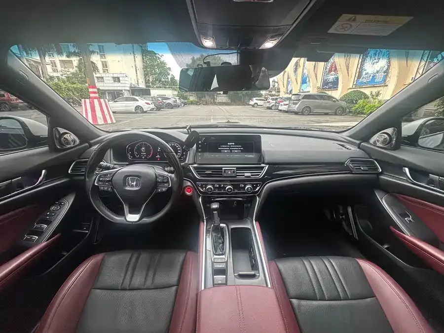 Honda Inspire 2022 Insignia 260TURBO Fine Edition 2022 — миниатюра 3