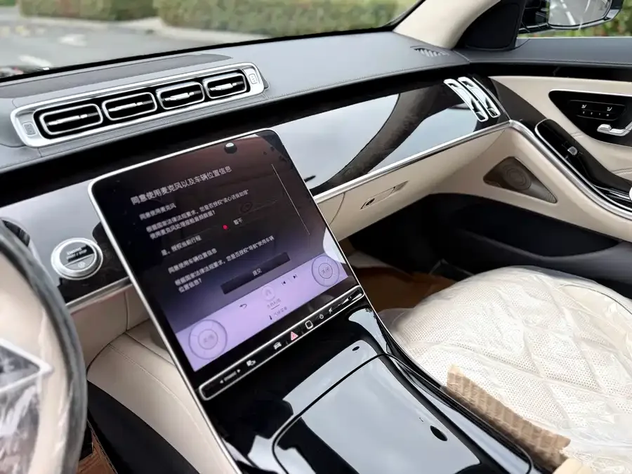 Mercedes-Benz Maybach S-Class 2026 Maybach S-Class S 480 4MATIC 2026 — миниатюра 3