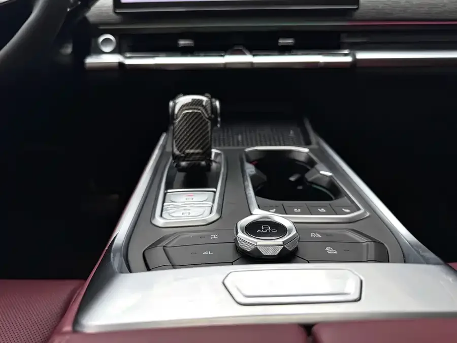 Tank 400 Tank 400 2025 2.4T Diesel Edition 2025 — миниатюра 3