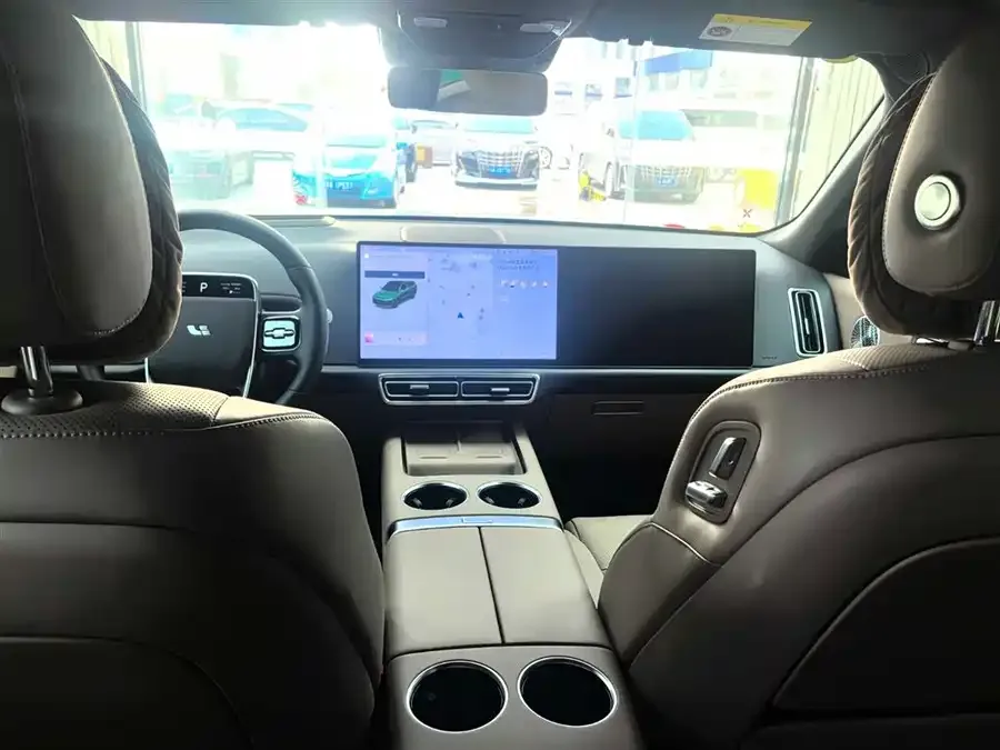 Li Xiang L9 Ideal L9 2025 Ultra Smart New Edition 2025 — миниатюра 3