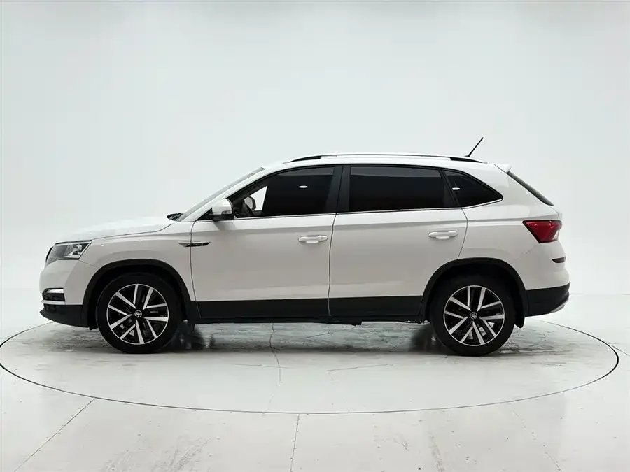 Skoda Kamiq Komic 2021 1.5L automatic comfort version 2022 — миниатюра 3