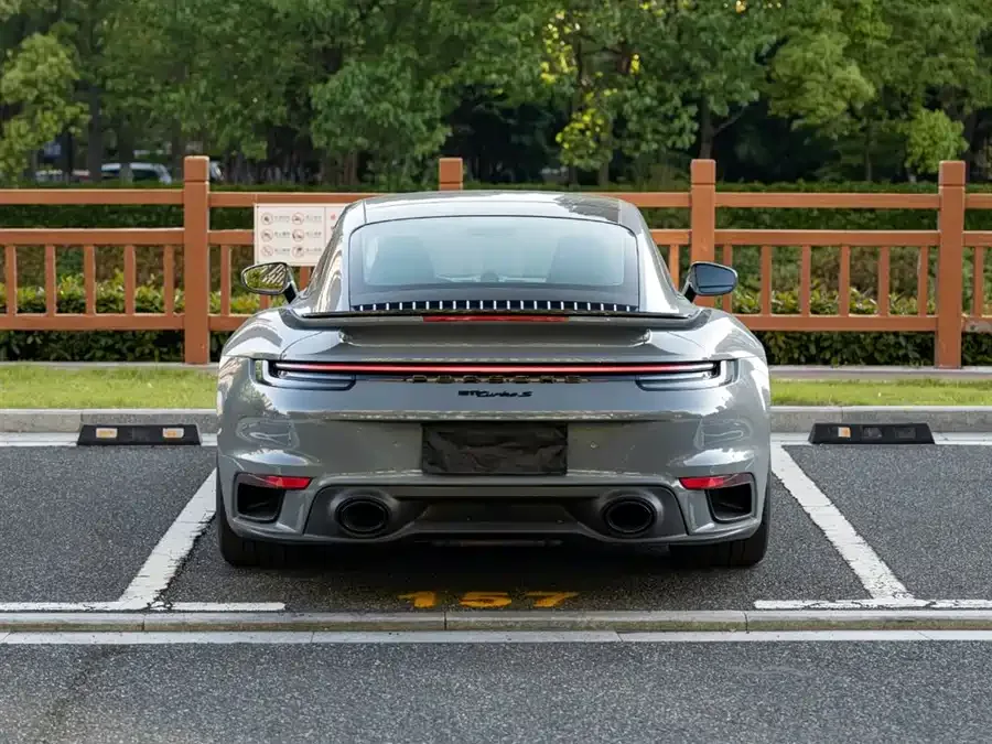 Porsche 911 2023 Turbo S 3.7T 2023 — миниатюра 2