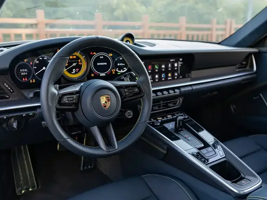 Porsche 911 2023 Turbo S 3.7T 2023 — миниатюра 3