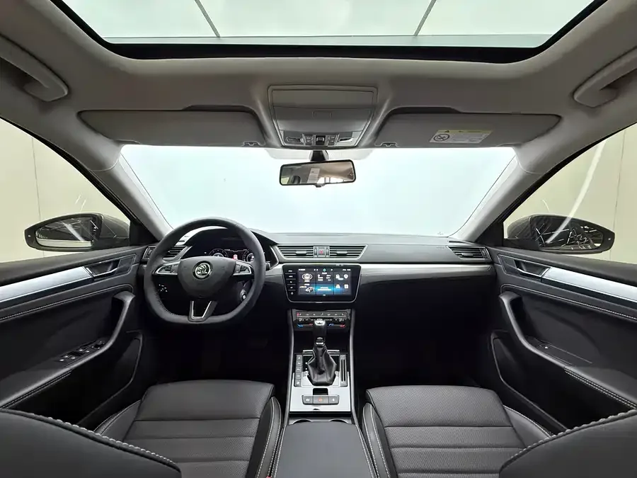 Skoda SuperB Super 2023 TSI280 DSG Exclusive Edition 2023 — миниатюра 3